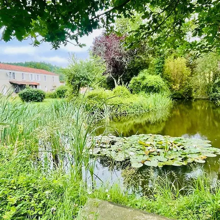2 Bedroom On Bidallon Manor Estate Apartamento *