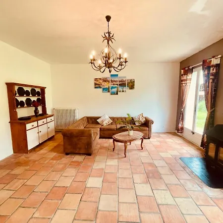 2 Bedroom On Bidallon Manor Estate